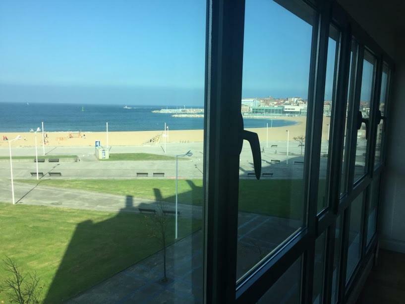 Primera Linea Playa+Parking Gratis Gijón Eksteriør bilde