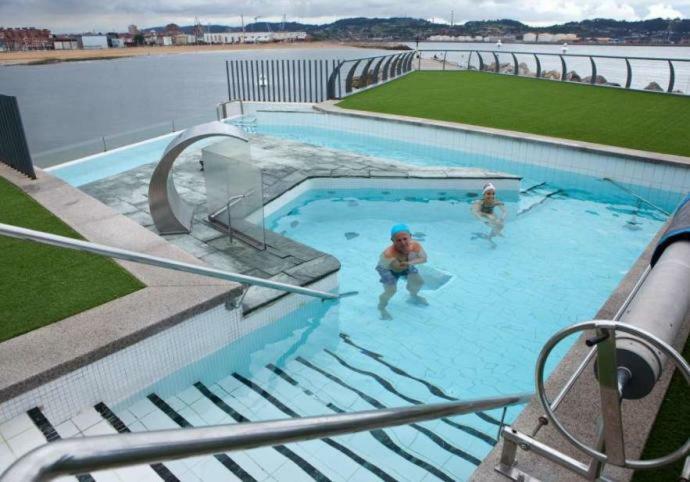 Primera Linea Playa+Parking Gratis Gijón Eksteriør bilde